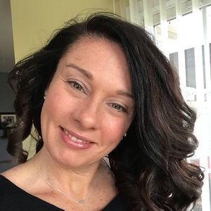 Meet your Posher, Stacy